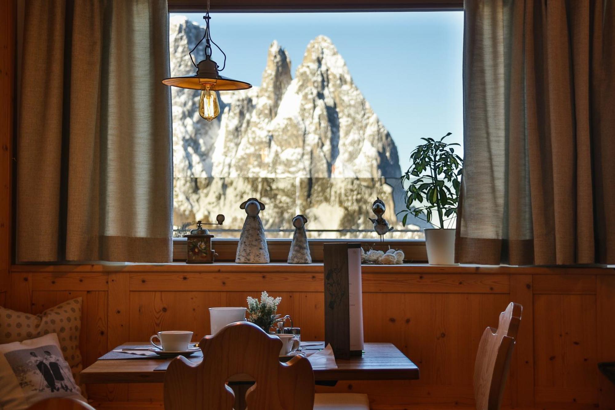 Berghotel Zorzi Alpe Di Siusi Extérieur photo